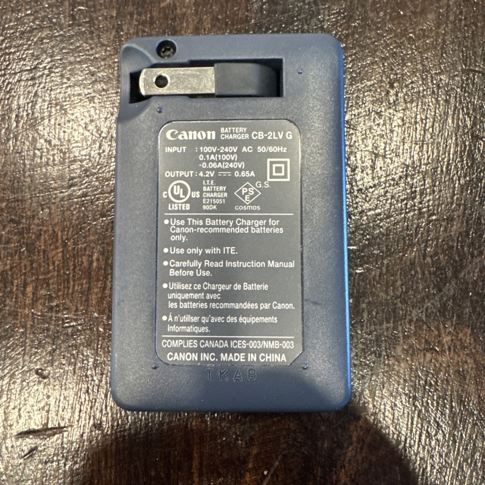 canon cb-2lv battery charger with Power Shot SD 1100IS Camera User Guide - Picture 2 of 2